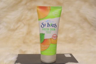 St.Ives fresh Skin